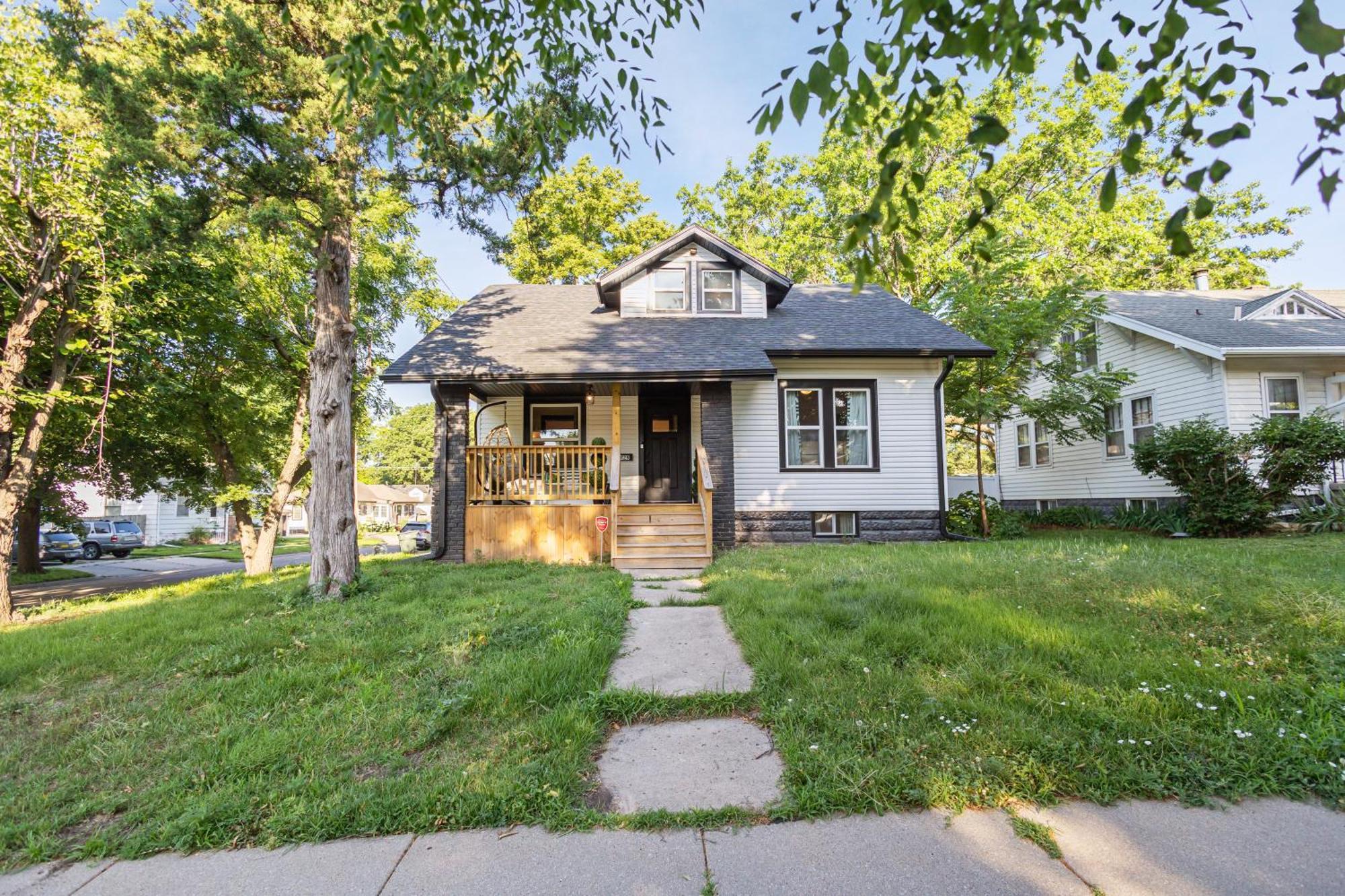 Charming 5Bd - Games & Cozy Decor - 10 Mins To Lnk Vila Lincoln Exterior foto